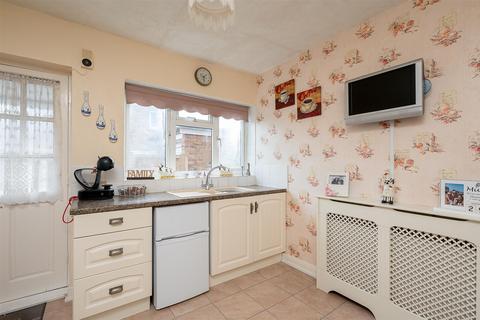 3 bedroom semi-detached bungalow for sale, Common Road, Dunnington, York, YO19 5NG