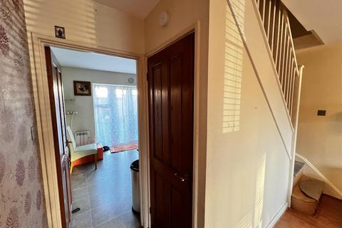 2 bedroom terraced house to rent, Pageant Avenue, London