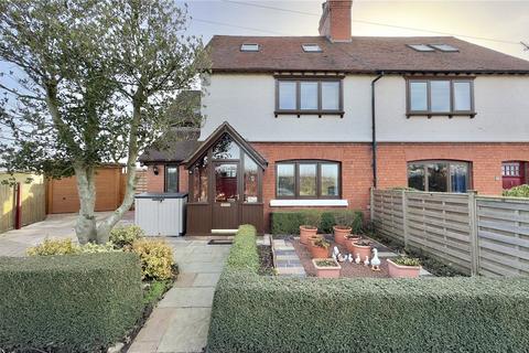 4 bedroom semi-detached house for sale, Red Cottages, Mill Lane, Willaston, Cheshire, CH64