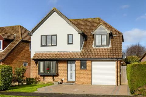 4 bedroom detached house for sale, Longships, Littlehampton BN17