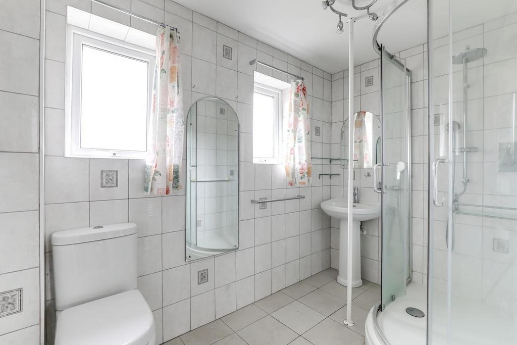 Large Modern Shower Room