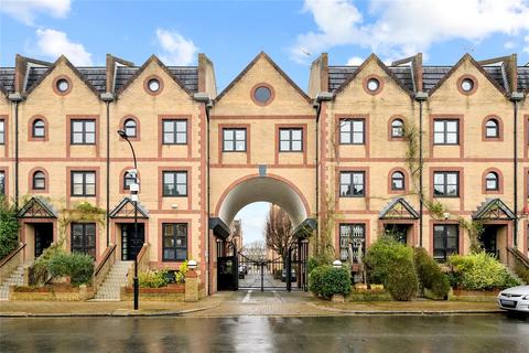 1 bedroom apartment for sale, Chancellors Wharf, Crisp Road, Hammersmith, London, W6