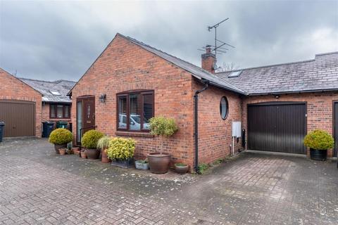 2 bedroom barn conversion for sale, Hallowsgate Court, Kelsall