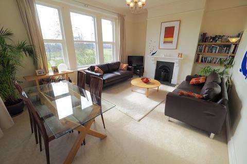 2 bedroom apartment to rent, North Road, Bath