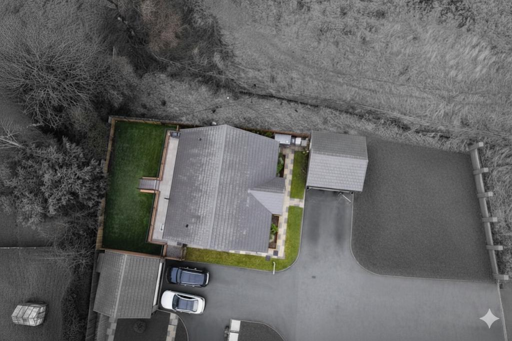 9 riddles aerial grey
