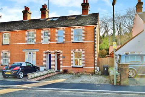 313 Connaught Road, Brookwood, Woking, GU24 0AD