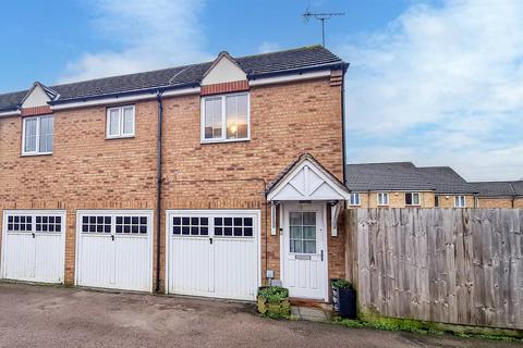 2 bedroom coach house for sale, Dimmock Close, Leighton Buzzard