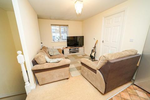 2 bedroom coach house for sale, Dimmock Close, Leighton Buzzard