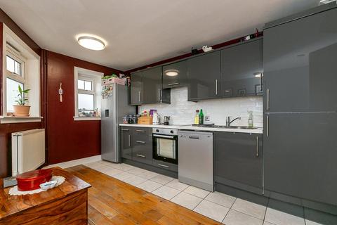 3 Hood Close, Croydon, CR0 3SN
