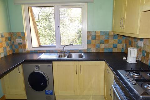 2 bedroom flat to rent, The Knoll, Palace Road, Ripon