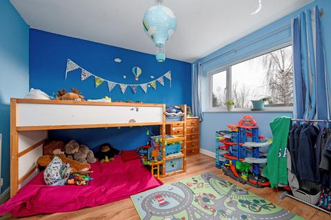 25 Grampian Way, Oakham, LE15 6NX
