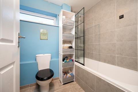 25 Grampian Way, Oakham, LE15 6NX