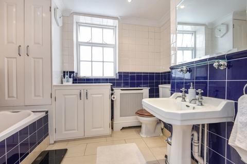 4 bedroom terraced house to rent, Royal Hill London SE10