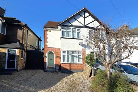 3 bedroom semi-detached house for sale, Linkscroft Avenue, Surrey TW15