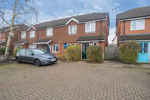 3 bedroom end of terrace house for sale, Coopers Rise, Surrey GU7