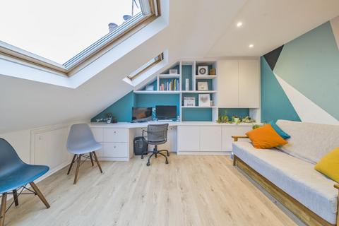 21 Hillworth Road, London, SW2 2DZ