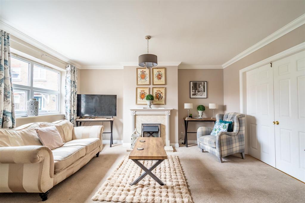 Swan farm court-11.jpg