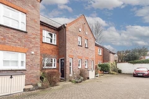 3 bedroom terraced house to rent, Mount Pleasant, St. Albans