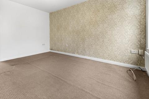 8 Barry Square, Bracknell, RG12 7FF