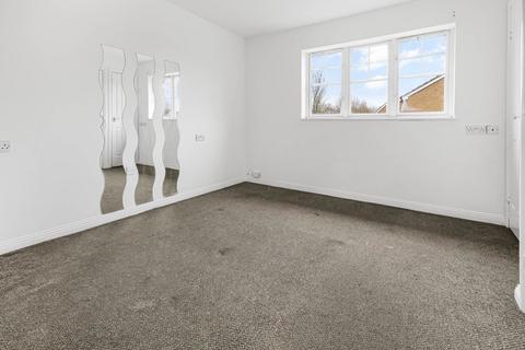 8 Barry Square, Bracknell, RG12 7FF
