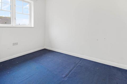8 Barry Square, Bracknell, RG12 7FF