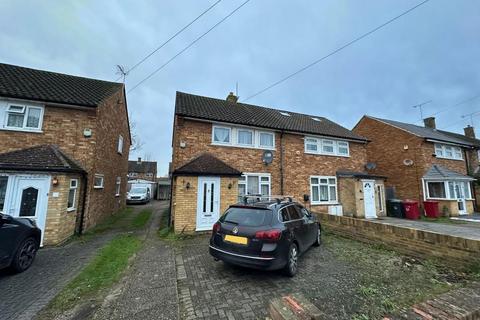 3 bedroom semi-detached house to rent, Slough,  Berkshire,  SL3