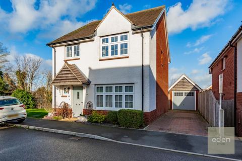 4 bedroom detached house for sale, Empress Road, Aylesford, ME20