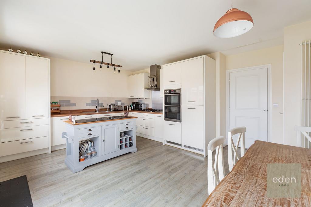 Kitchen / Diner