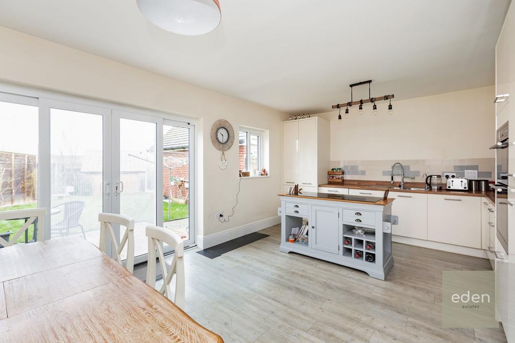 Kitchen / Diner