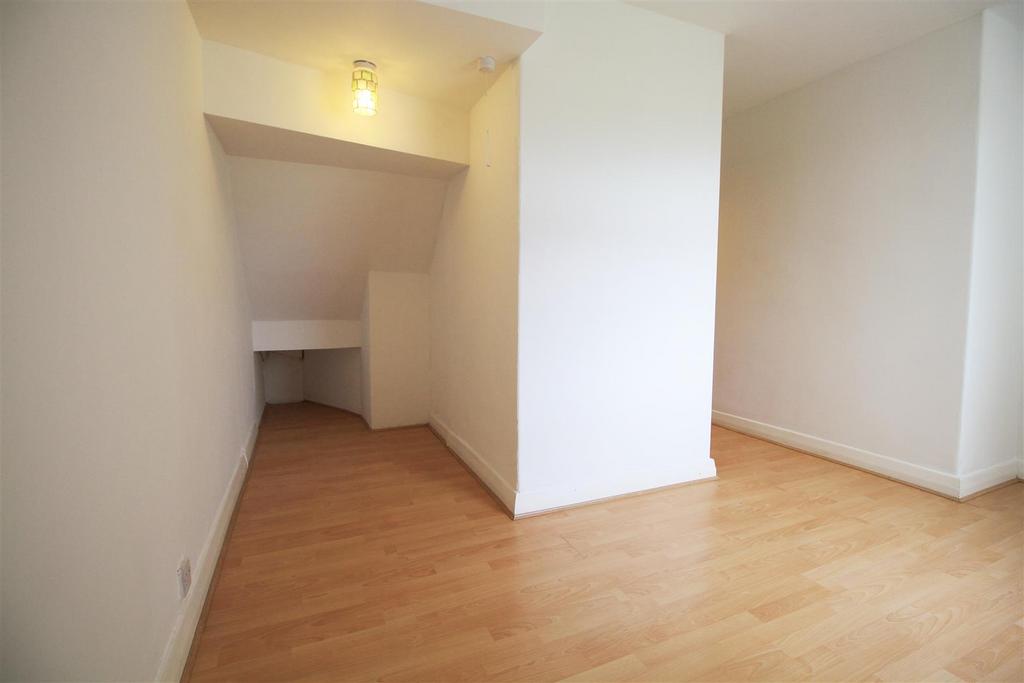 Bedroom2..jpg