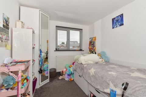 8 Lauriston Close, Ramsgate, CT11 0LZ