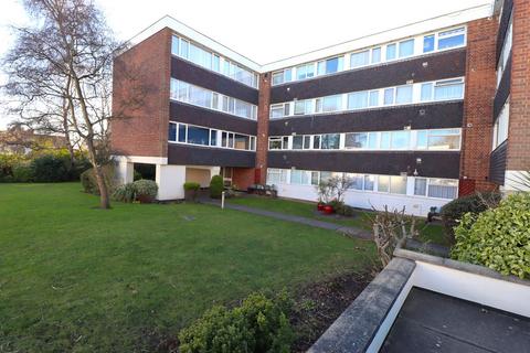 2 bedroom apartment for sale, Romford Road , Hainault, Chigwell Borders, IG7