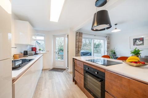 17 Brookside, Wokingham, RG41 2ST