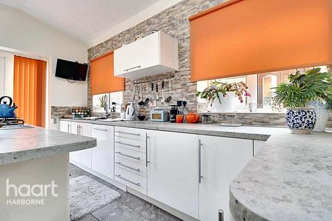 128 Ambleside, Birmingham, B32 3HY