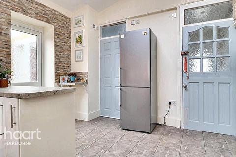 128 Ambleside, Birmingham, B32 3HY