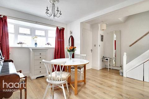 128 Ambleside, Birmingham, B32 3HY