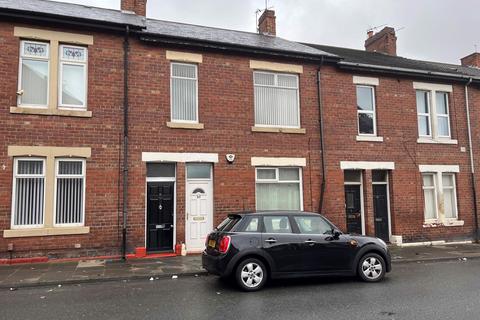 3 bedroom flat for sale, Norham Road, North Shields NE29