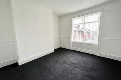 3 bedroom flat for sale, Norham Road, North Shields NE29