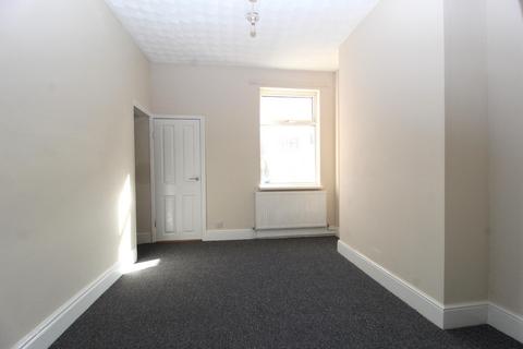 2 bedroom terraced house to rent, Buckingham Street, Hull HU8