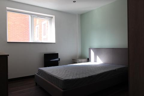 2 bedroom flat to rent, Silvester Street, Hull HU1