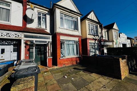 House share to rent, Burnley Road, London NW10