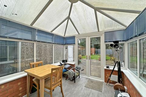 44 Forge Valley Way, Wombourne, Wolverhampton, WV5 8JT