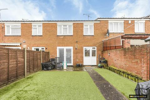 3 bedroom terraced house for sale, Lockley Crescent, Hatfield