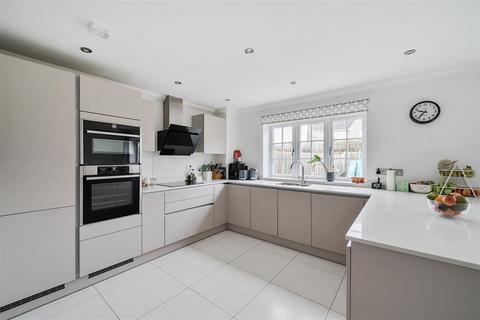 4 bedroom semi-detached house for sale, Granary Hill, Charminster, Dorchester