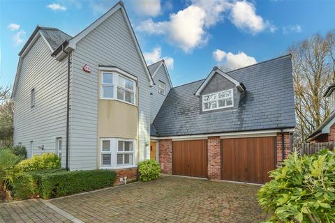 5 bedroom detached house for sale, Woodside Place, Great Warley, Brentwood