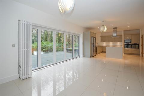 5 bedroom detached house for sale, Woodside Place, Great Warley, Brentwood