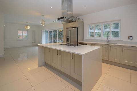 5 bedroom detached house for sale, Woodside Place, Great Warley, Brentwood