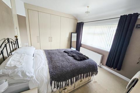 2 bedroom flat for sale, Glenmore Avenue, Didsbury