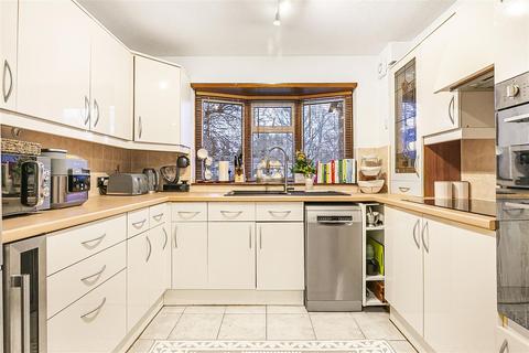 9 Caleta Close, Caversham, Reading, RG4 5BW