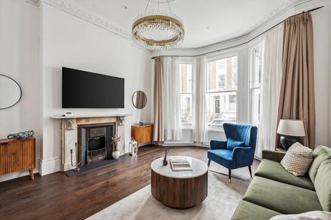 4 bedroom flat to rent, St. Lawrence Terrace, London, W10